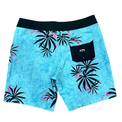 Billabong Sundays Pro Stretch 19” Mid Length Boardshort in Neon Blue Size 34