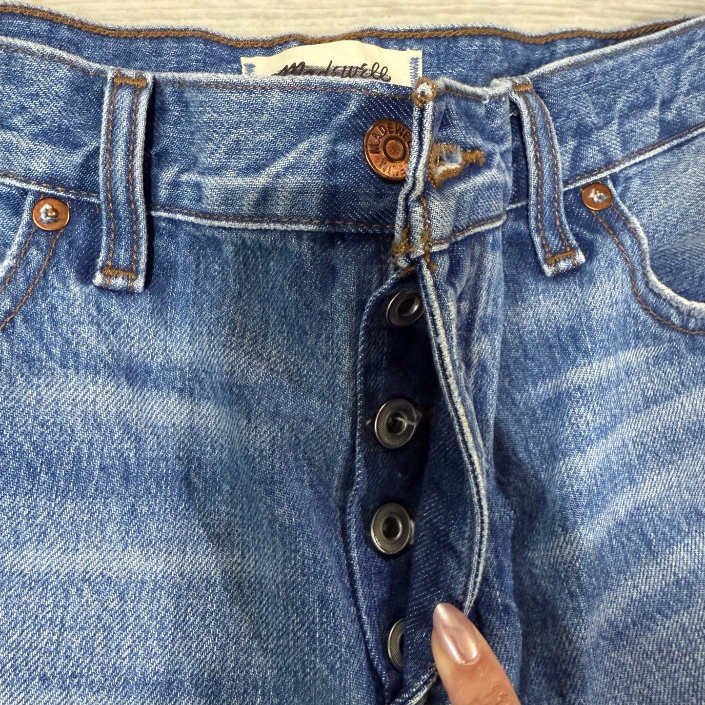 Madewell Long Denim Shorts in Pedersen Wash Size 27