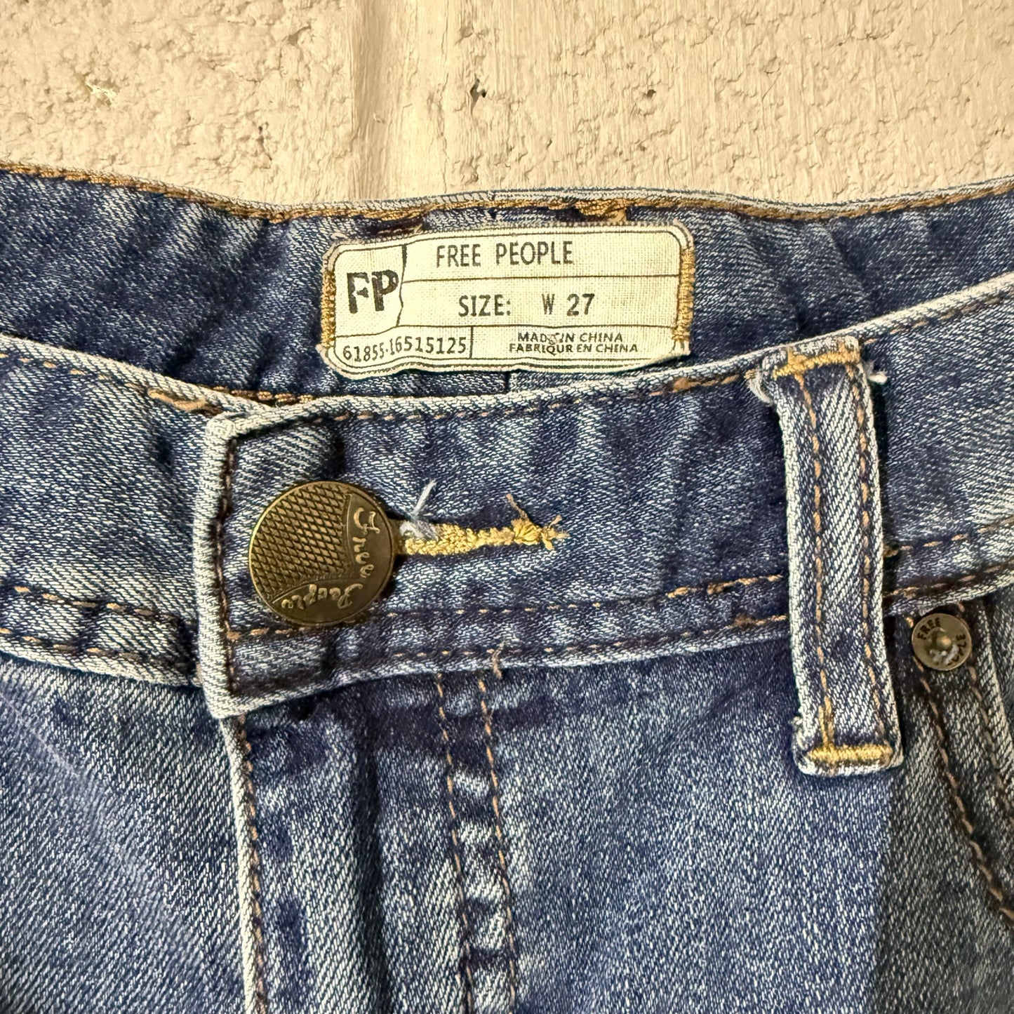 Free People Distressed Raw Hem Jeans Size 27